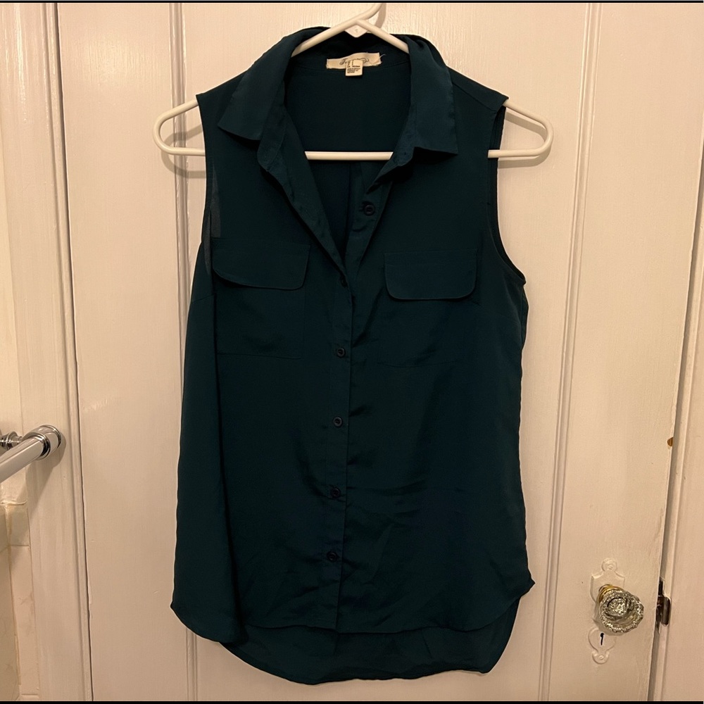 Forever 21 forest green button up tank